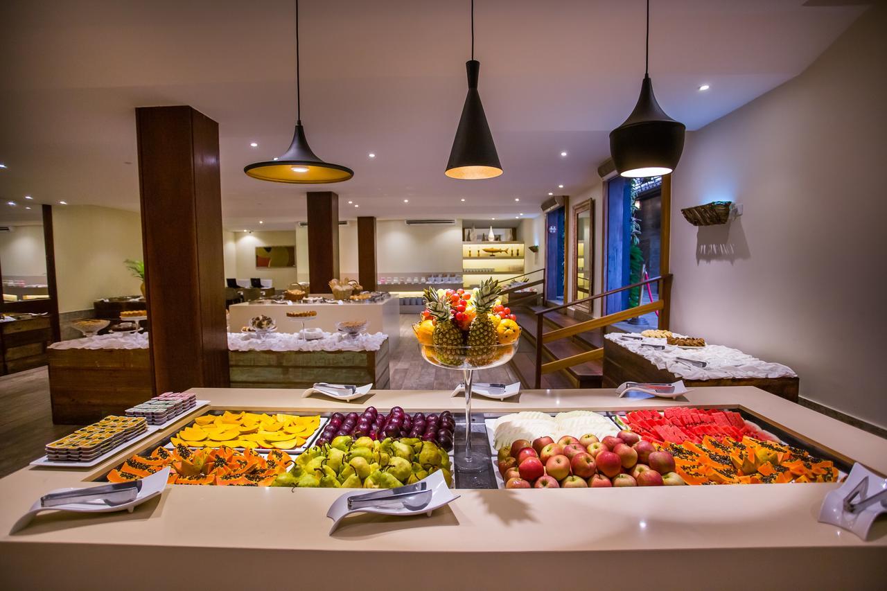 La Torre Resort All Inclusive Porto Seguro Bagian luar foto The buffet at the hotel